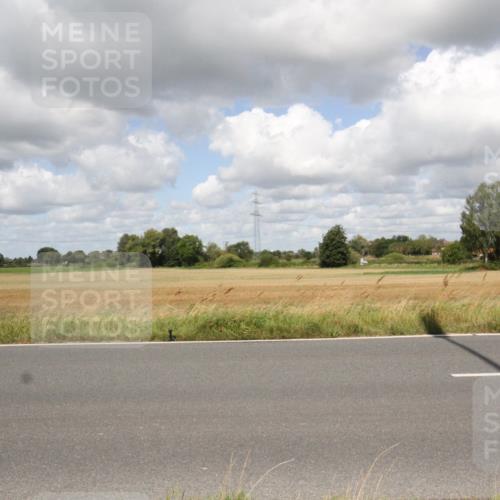 25.08.2024 - Elbe Triathlon Hamburg Fuchs,  Jonas http://msf.ph/oto/6842933 25.08.2024 11:54:15 Radfahren  meine-sportfotos.de