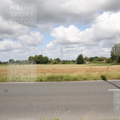 25.08.2024 - Elbe Triathlon Hamburg Fuchs,  Jonas http://msf.ph/oto/6842943 25.08.2024 11:54:15 Radfahren  meine-sportfotos.de