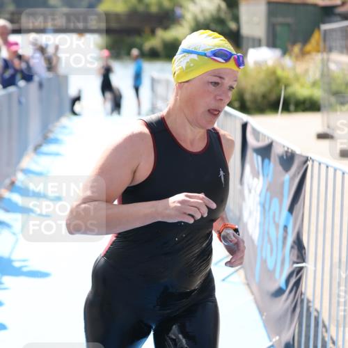 25.08.2024 - Elbe Triathlon Hamburg H.Heesch http://msf.ph/oto/6842954 25.08.2024 14:37:41 Schwimmen  meine-sportfotos.de
