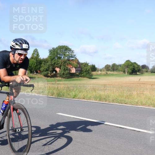 25.08.2024 - Elbe Triathlon Hamburg Fuchs,  Jonas http://msf.ph/oto/6842960 25.08.2024 09:41:41 Radfahren 202, 387, 121, 158 meine-sportfotos.de