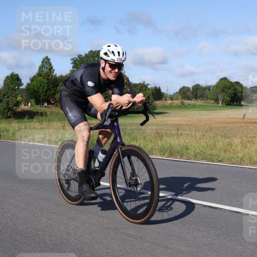 25.08.2024 - Elbe Triathlon Hamburg Fuchs,  Jonas http://msf.ph/oto/6843019 25.08.2024 09:41:52 Radfahren 220, 409, 484, 508 meine-sportfotos.de
