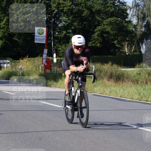 25.08.2024 - Elbe Triathlon Hamburg Fuchs,  Jonas http://msf.ph/oto/6843035 25.08.2024 09:41:54 Radfahren 220, 409, 484, 508 meine-sportfotos.de