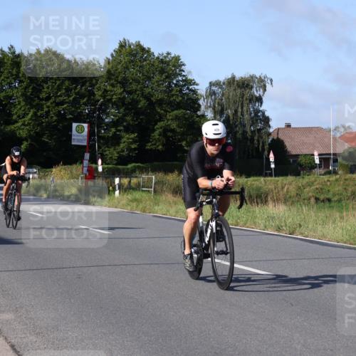 25.08.2024 - Elbe Triathlon Hamburg Fuchs,  Jonas http://msf.ph/oto/6843046 25.08.2024 09:41:55 Radfahren 220, 409, 484, 508, 434 meine-sportfotos.de