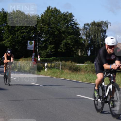 25.08.2024 - Elbe Triathlon Hamburg Fuchs,  Jonas http://msf.ph/oto/6843050 25.08.2024 09:41:55 Radfahren 220, 409, 484, 508, 434 meine-sportfotos.de