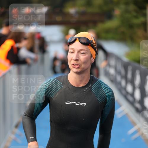 25.08.2024 - Elbe Triathlon Hamburg H.Heesch http://msf.ph/oto/6843084 25.08.2024 08:46:08 Schwimmen 123, 126, 131, 138, 149, 154, 160, 184 meine-sportfotos.de