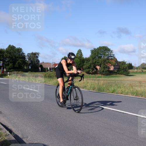 25.08.2024 - Elbe Triathlon Hamburg Fuchs,  Jonas http://msf.ph/oto/6843088 25.08.2024 09:41:57 Radfahren 220, 409, 484, 508, 434, 544 meine-sportfotos.de