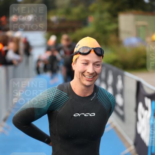 25.08.2024 - Elbe Triathlon Hamburg H.Heesch http://msf.ph/oto/6843118 25.08.2024 08:46:09 Schwimmen 123, 126, 131, 138, 149, 154, 160, 184 meine-sportfotos.de