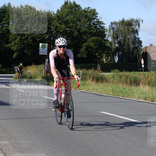 25.08.2024 - Elbe Triathlon Hamburg Fuchs,  Jonas http://msf.ph/oto/6843121 25.08.2024 09:41:58 Radfahren 409, 484, 508, 434, 544 meine-sportfotos.de