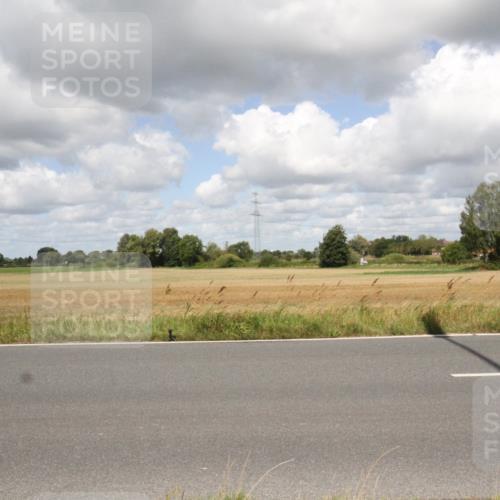 25.08.2024 - Elbe Triathlon Hamburg Fuchs,  Jonas http://msf.ph/oto/6843130 25.08.2024 11:54:23 Radfahren  meine-sportfotos.de