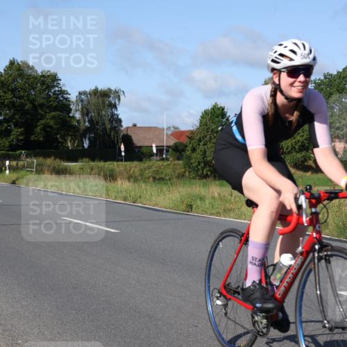 25.08.2024 - Elbe Triathlon Hamburg Fuchs,  Jonas http://msf.ph/oto/6843148 25.08.2024 09:41:59 Radfahren 409, 484, 508, 434, 544 meine-sportfotos.de