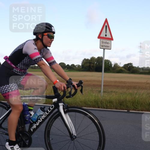 25.08.2024 - Elbe Triathlon Hamburg Fuchs,  Jonas http://msf.ph/oto/6843151 25.08.2024 09:00:23 Radfahren 98, 108, 119, 88 meine-sportfotos.de