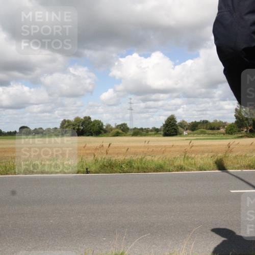 25.08.2024 - Elbe Triathlon Hamburg Fuchs,  Jonas http://msf.ph/oto/6843162 25.08.2024 11:54:25 Radfahren  meine-sportfotos.de