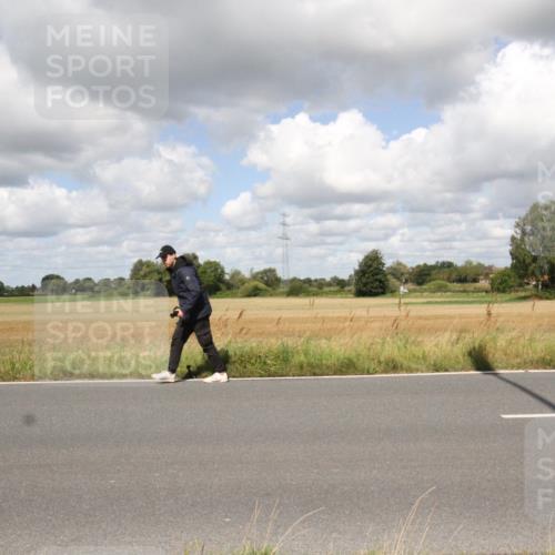 25.08.2024 - Elbe Triathlon Hamburg Fuchs,  Jonas http://msf.ph/oto/6843200 25.08.2024 11:54:34 Radfahren  meine-sportfotos.de