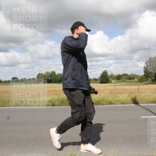 25.08.2024 - Elbe Triathlon Hamburg Fuchs,  Jonas http://msf.ph/oto/6843222 25.08.2024 11:54:40 Radfahren  meine-sportfotos.de