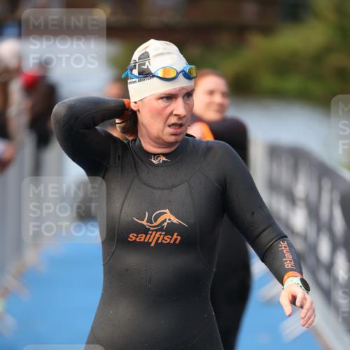 25.08.2024 - Elbe Triathlon Hamburg H.Heesch http://msf.ph/oto/6843240 25.08.2024 08:46:14 Schwimmen 123, 126, 131, 138, 149, 154, 160, 179, 184 meine-sportfotos.de