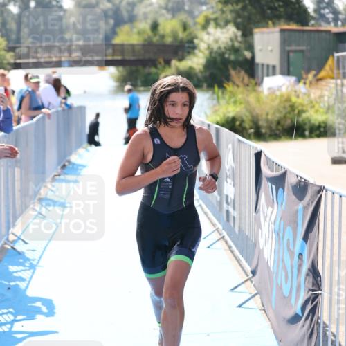 25.08.2024 - Elbe Triathlon Hamburg H.Heesch http://msf.ph/oto/6843272 25.08.2024 14:37:55 Schwimmen  meine-sportfotos.de