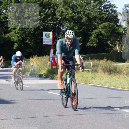25.08.2024 - Elbe Triathlon Hamburg Fuchs,  Jonas http://msf.ph/oto/6843275 25.08.2024 09:42:10 Radfahren 262, 358, 485, 398 meine-sportfotos.de