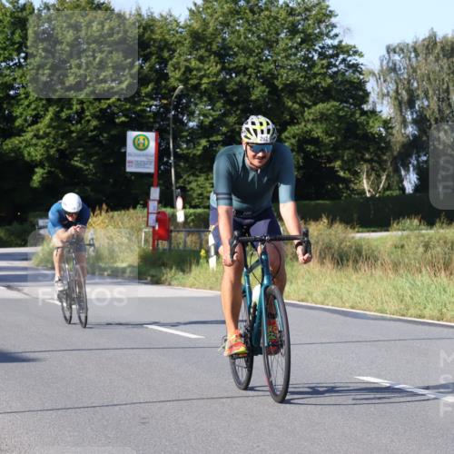 25.08.2024 - Elbe Triathlon Hamburg Fuchs,  Jonas http://msf.ph/oto/6843280 25.08.2024 09:42:10 Radfahren 262, 358, 485, 398 meine-sportfotos.de