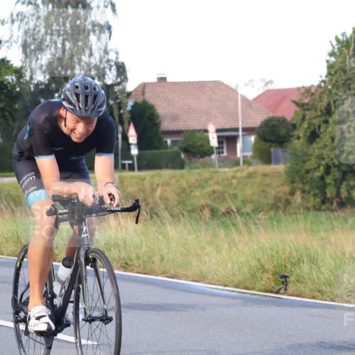 25.08.2024 - Elbe Triathlon Hamburg Fuchs,  Jonas http://msf.ph/oto/6843289 25.08.2024 09:00:35 Radfahren 88, 163, 118, 63 meine-sportfotos.de