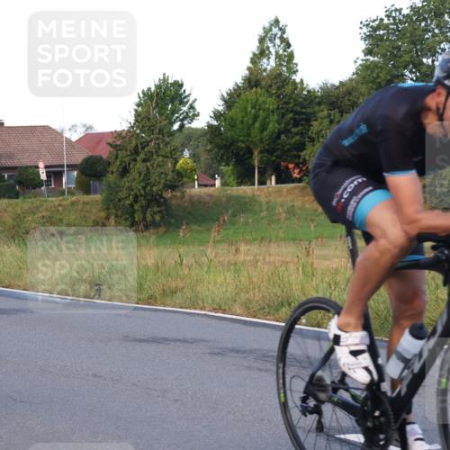 25.08.2024 - Elbe Triathlon Hamburg Fuchs,  Jonas http://msf.ph/oto/6843311 25.08.2024 09:00:36 Radfahren 163, 118, 63 meine-sportfotos.de
