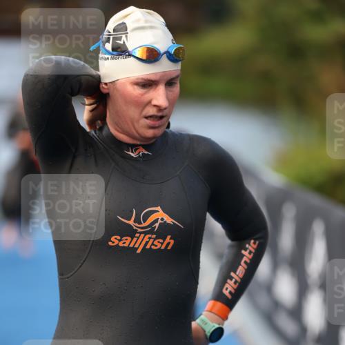 25.08.2024 - Elbe Triathlon Hamburg H.Heesch http://msf.ph/oto/6843315 25.08.2024 08:46:14 Schwimmen 123, 126, 131, 138, 149, 154, 160, 179, 184 meine-sportfotos.de