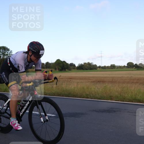 25.08.2024 - Elbe Triathlon Hamburg Fuchs,  Jonas http://msf.ph/oto/6843331 25.08.2024 09:00:37 Radfahren 163, 118, 63 meine-sportfotos.de