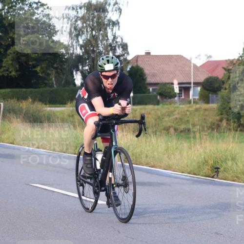 25.08.2024 - Elbe Triathlon Hamburg Fuchs,  Jonas http://msf.ph/oto/6843364 25.08.2024 09:00:41 Radfahren 118, 63 meine-sportfotos.de