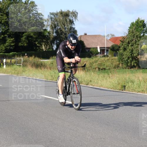 25.08.2024 - Elbe Triathlon Hamburg Fuchs,  Jonas http://msf.ph/oto/6843381 25.08.2024 09:42:15 Radfahren 262, 358, 485, 398, 515, 166 meine-sportfotos.de