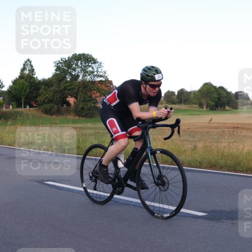25.08.2024 - Elbe Triathlon Hamburg Fuchs,  Jonas http://msf.ph/oto/6843387 25.08.2024 09:00:41 Radfahren 118, 63 meine-sportfotos.de