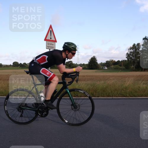 25.08.2024 - Elbe Triathlon Hamburg Fuchs,  Jonas http://msf.ph/oto/6843400 25.08.2024 09:00:41 Radfahren 118, 63 meine-sportfotos.de
