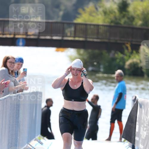 25.08.2024 - Elbe Triathlon Hamburg H.Heesch http://msf.ph/oto/6843404 25.08.2024 14:38:32 Schwimmen  meine-sportfotos.de