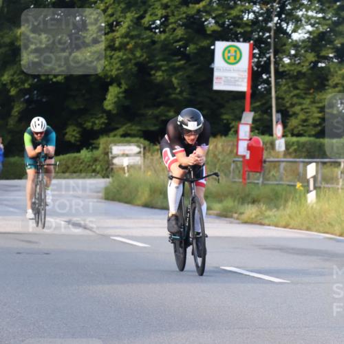 25.08.2024 - Elbe Triathlon Hamburg Fuchs,  Jonas http://msf.ph/oto/6843413 25.08.2024 09:00:58 Radfahren 65, 44 meine-sportfotos.de