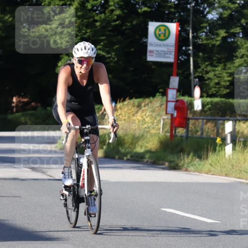25.08.2024 - Elbe Triathlon Hamburg Fuchs,  Jonas http://msf.ph/oto/6843419 25.08.2024 09:42:18 Radfahren 485, 398, 515, 166, 421 meine-sportfotos.de