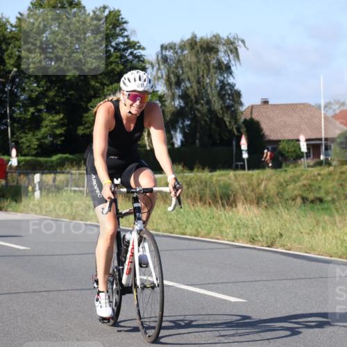 25.08.2024 - Elbe Triathlon Hamburg Fuchs,  Jonas http://msf.ph/oto/6843428 25.08.2024 09:42:19 Radfahren 398, 515, 166, 421, 545 meine-sportfotos.de