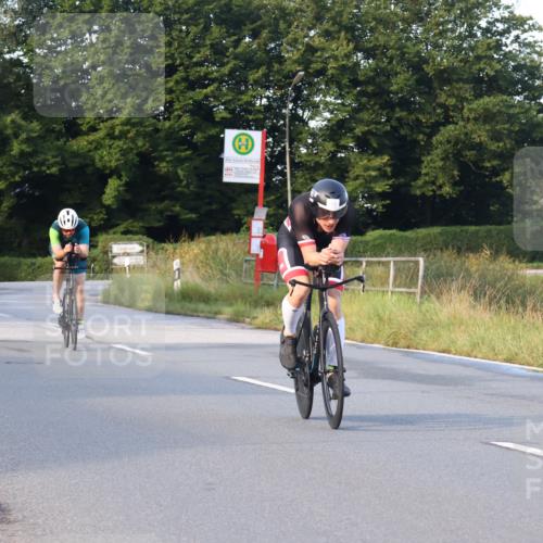 25.08.2024 - Elbe Triathlon Hamburg Fuchs,  Jonas http://msf.ph/oto/6843439 25.08.2024 09:00:59 Radfahren 65, 44 meine-sportfotos.de