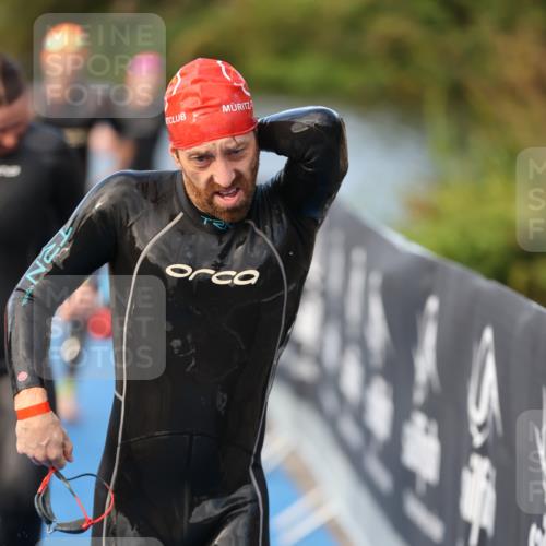 25.08.2024 - Elbe Triathlon Hamburg H.Heesch http://msf.ph/oto/6843440 25.08.2024 08:46:19 Schwimmen 113, 123, 131, 138, 149, 150, 154, 160, 179, 184 meine-sportfotos.de