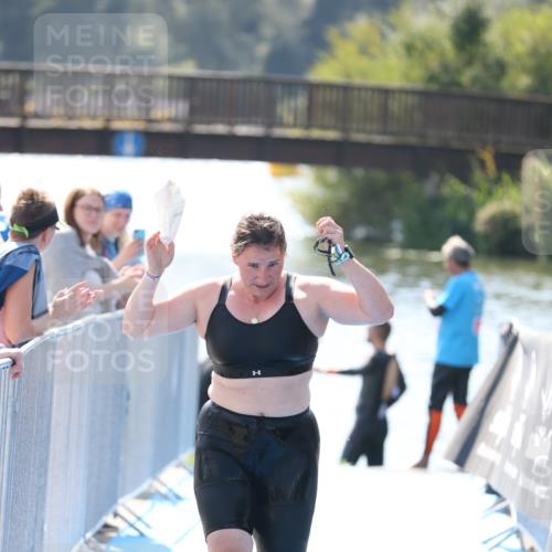 25.08.2024 - Elbe Triathlon Hamburg H.Heesch http://msf.ph/oto/6843446 25.08.2024 14:38:33 Schwimmen  meine-sportfotos.de