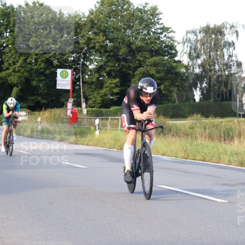 25.08.2024 - Elbe Triathlon Hamburg Fuchs,  Jonas http://msf.ph/oto/6843454 25.08.2024 09:00:59 Radfahren 65, 44 meine-sportfotos.de