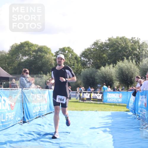 25.08.2024 - Elbe Triathlon Hamburg H.Heesch http://msf.ph/oto/6843482 25.08.2024 10:32:39 Ziel 164 meine-sportfotos.de