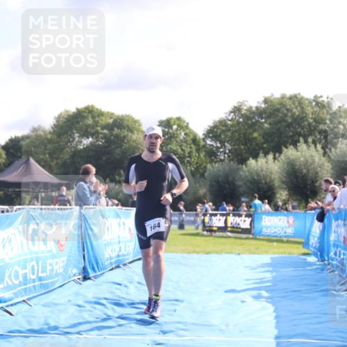 25.08.2024 - Elbe Triathlon Hamburg H.Heesch http://msf.ph/oto/6843508 25.08.2024 10:32:39 Ziel 164 meine-sportfotos.de