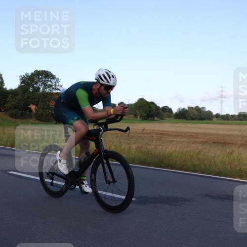 25.08.2024 - Elbe Triathlon Hamburg Fuchs,  Jonas http://msf.ph/oto/6843512 25.08.2024 09:01:01 Radfahren 65, 44 meine-sportfotos.de