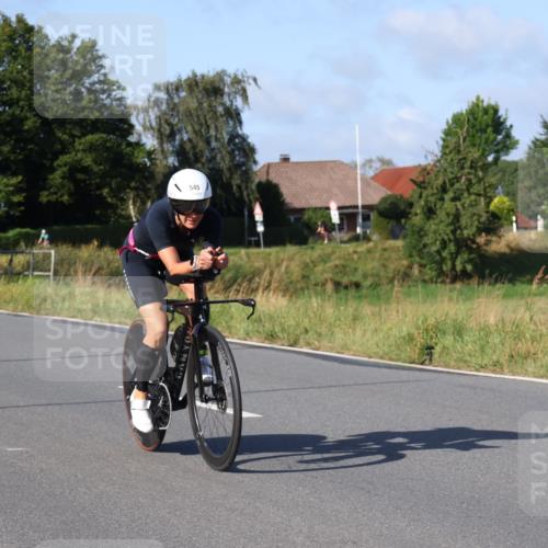 25.08.2024 - Elbe Triathlon Hamburg Fuchs,  Jonas http://msf.ph/oto/6843551 25.08.2024 09:42:26 Radfahren 166, 421, 545, 285, 235, 372, 378 meine-sportfotos.de