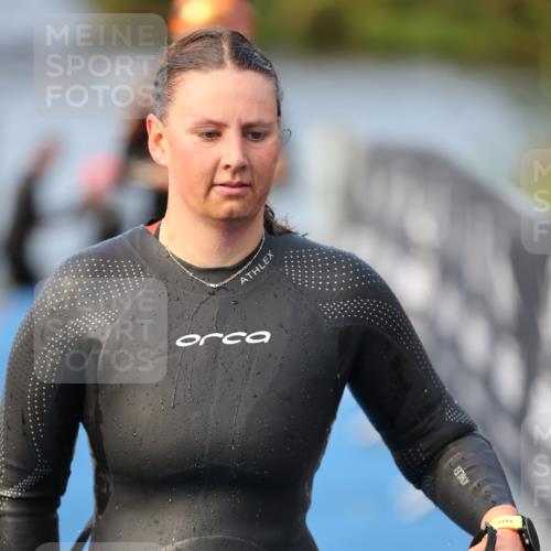 25.08.2024 - Elbe Triathlon Hamburg H.Heesch http://msf.ph/oto/6843563 25.08.2024 08:46:21 Schwimmen 113, 123, 131, 138, 149, 150, 154, 160, 179, 184 meine-sportfotos.de
