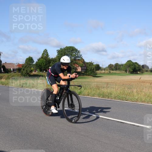 25.08.2024 - Elbe Triathlon Hamburg Fuchs,  Jonas http://msf.ph/oto/6843571 25.08.2024 09:42:26 Radfahren 166, 421, 545, 285, 235, 372, 378 meine-sportfotos.de