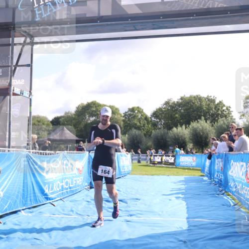 25.08.2024 - Elbe Triathlon Hamburg H.Heesch http://msf.ph/oto/6843607 25.08.2024 10:32:40 Ziel 164 meine-sportfotos.de