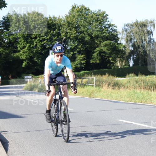 25.08.2024 - Elbe Triathlon Hamburg Fuchs,  Jonas http://msf.ph/oto/6843612 25.08.2024 09:42:29 Radfahren 421, 545, 285, 235, 372, 378, 215, 157 meine-sportfotos.de
