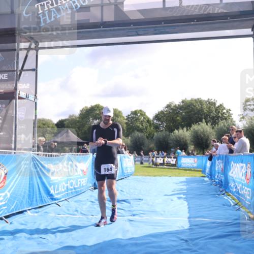 25.08.2024 - Elbe Triathlon Hamburg H.Heesch http://msf.ph/oto/6843614 25.08.2024 10:32:40 Ziel 164 meine-sportfotos.de