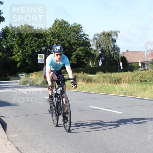 25.08.2024 - Elbe Triathlon Hamburg Fuchs,  Jonas http://msf.ph/oto/6843615 25.08.2024 09:42:29 Radfahren 421, 545, 285, 235, 372, 378, 215, 157 meine-sportfotos.de