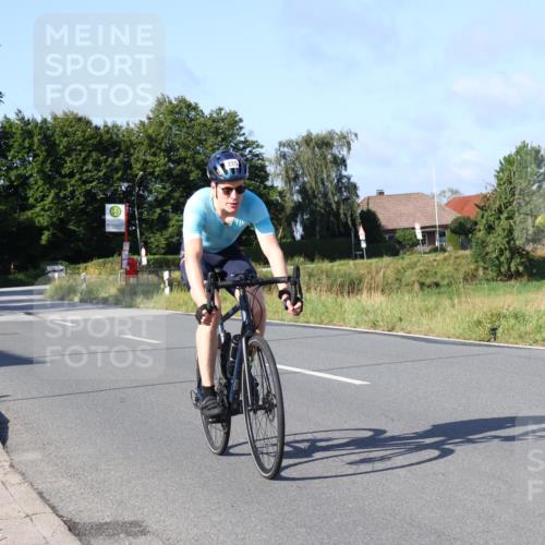 25.08.2024 - Elbe Triathlon Hamburg Fuchs,  Jonas http://msf.ph/oto/6843618 25.08.2024 09:42:29 Radfahren 421, 545, 285, 235, 372, 378, 215, 157 meine-sportfotos.de