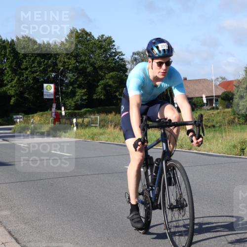 25.08.2024 - Elbe Triathlon Hamburg Fuchs,  Jonas http://msf.ph/oto/6843626 25.08.2024 09:42:29 Radfahren 421, 545, 285, 235, 372, 378, 215, 157 meine-sportfotos.de